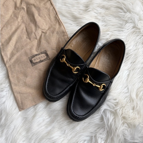 Gucci Black Leather Playform Sole Loafers with Gold Accent - Picture 8 of 8